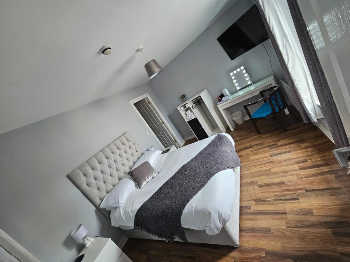 Laverty'S - The Black Bull Inn Randalstown Esterno foto